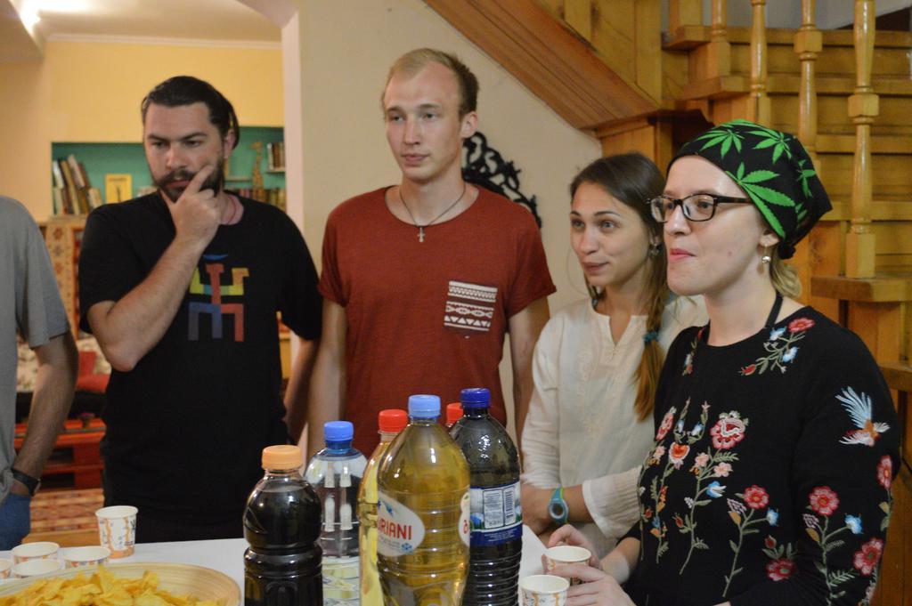 טביליסי Patio Hostel מראה חיצוני תמונה