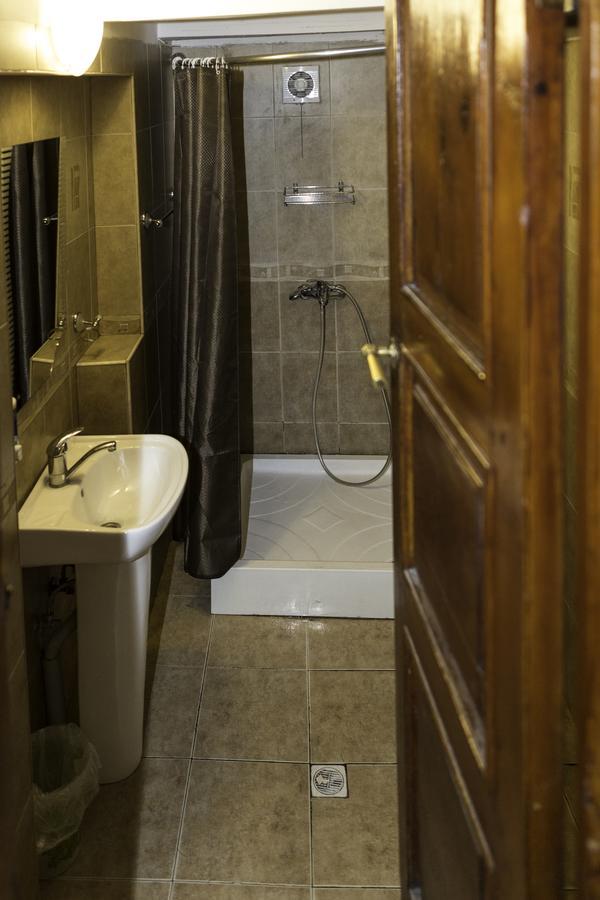 טביליסי Patio Hostel מראה חיצוני תמונה