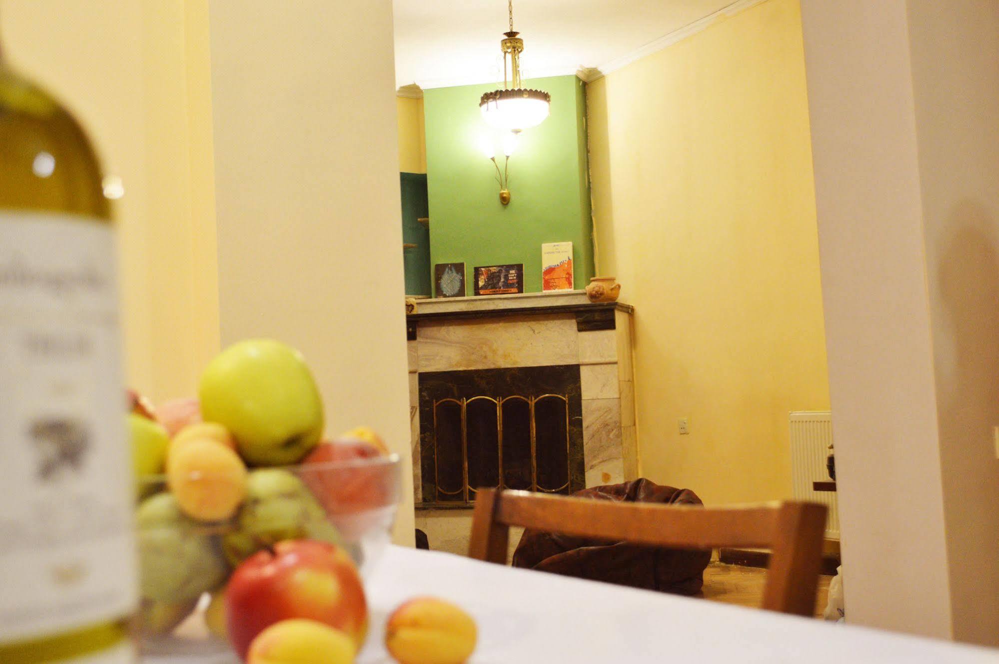 טביליסי Patio Hostel מראה חיצוני תמונה